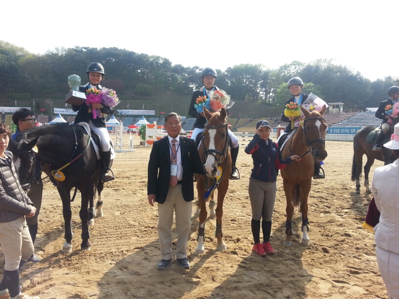 公益社団法人 日本馬術連盟 《Japan Equestrian Federation》・日本